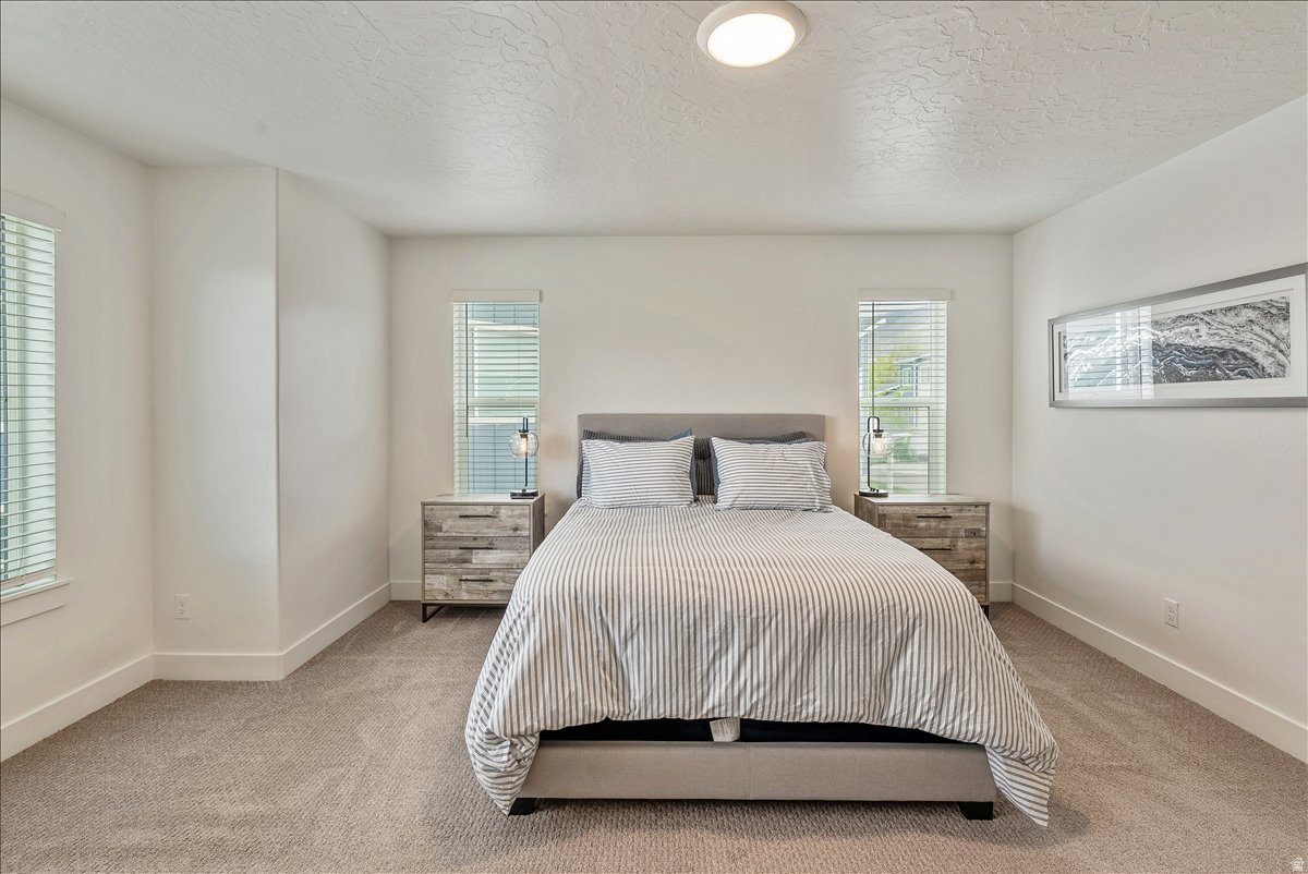 ARROWGATE - Residential