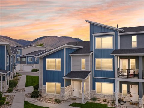 Tiny photo for 1147 N HAIGHT CREEK LOOP, Farmington, UT 84025 (MLS # 2153006)