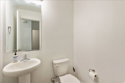 Tiny photo for 1147 N HAIGHT CREEK LOOP, Farmington, UT 84025 (MLS # 2153006)