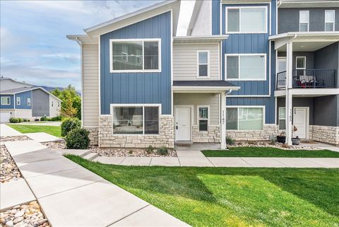 Tiny photo for 1147 N HAIGHT CREEK LOOP, Farmington, UT 84025 (MLS # 2153006)