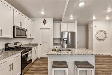 Tiny photo for 1147 N HAIGHT CREEK LOOP, Farmington, UT 84025 (MLS # 2153006)