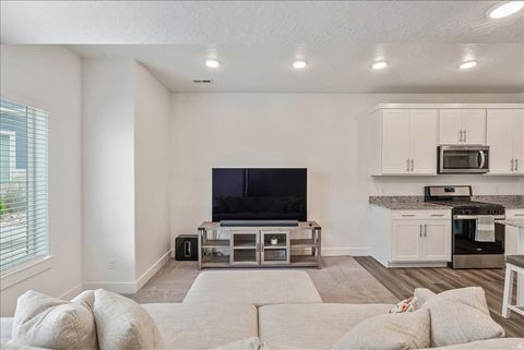 Tiny photo for 1147 N HAIGHT CREEK LOOP, Farmington, UT 84025 (MLS # 2153006)