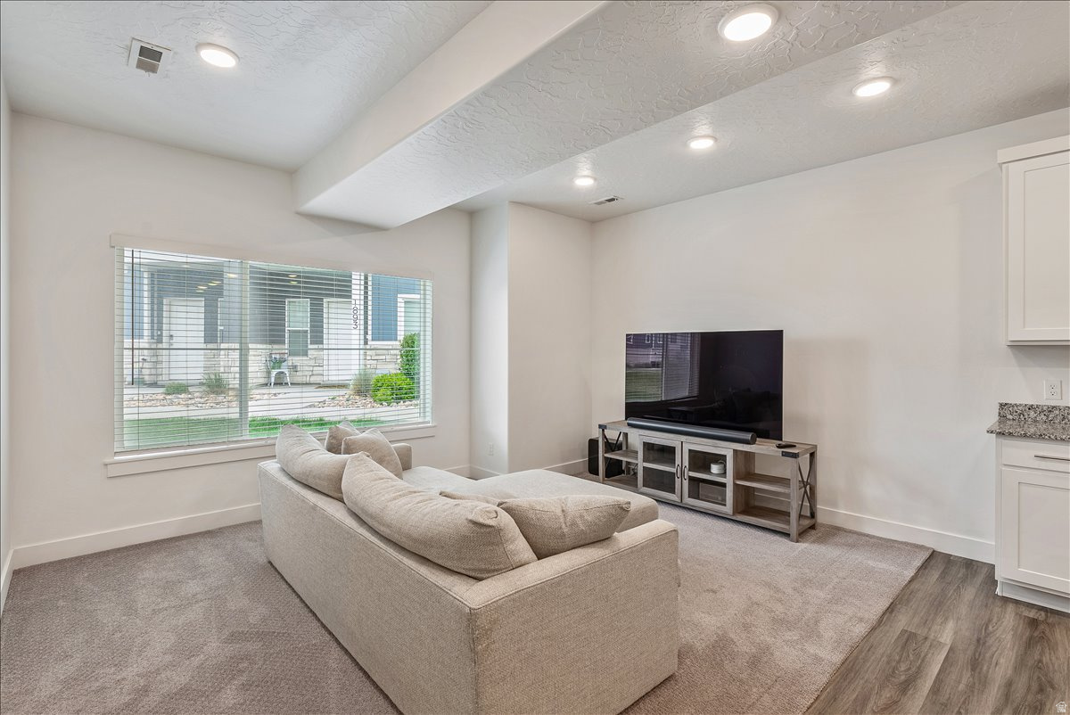 ARROWGATE - Residential