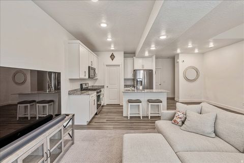 Tiny photo for 1147 N HAIGHT CREEK LOOP, Farmington, UT 84025 (MLS # 2153006)