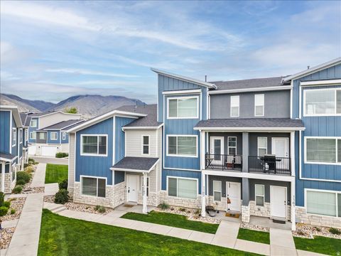 Tiny photo for 1147 N HAIGHT CREEK LOOP, Farmington, UT 84025 (MLS # 2153006)