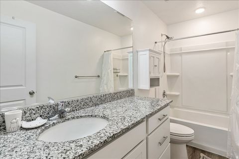 Tiny photo for 1147 N HAIGHT CREEK LOOP, Farmington, UT 84025 (MLS # 2153006)