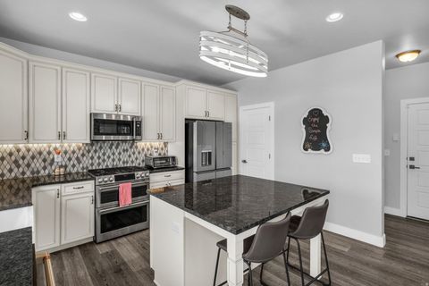 Tiny photo for 2049 W NATALIE AVE, Syracuse, UT 84075 (MLS # 2138073)