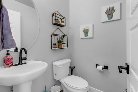 Tiny photo for 2049 W NATALIE AVE, Syracuse, UT 84075 (MLS # 2138073)