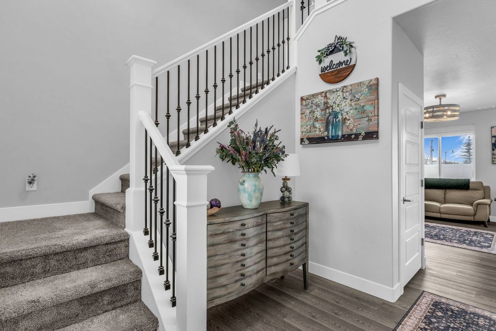 Photo of 2049 W NATALIE AVE, Syracuse, UT 84075 (MLS # 2138073)