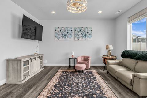 Tiny photo for 2049 W NATALIE AVE, Syracuse, UT 84075 (MLS # 2138073)