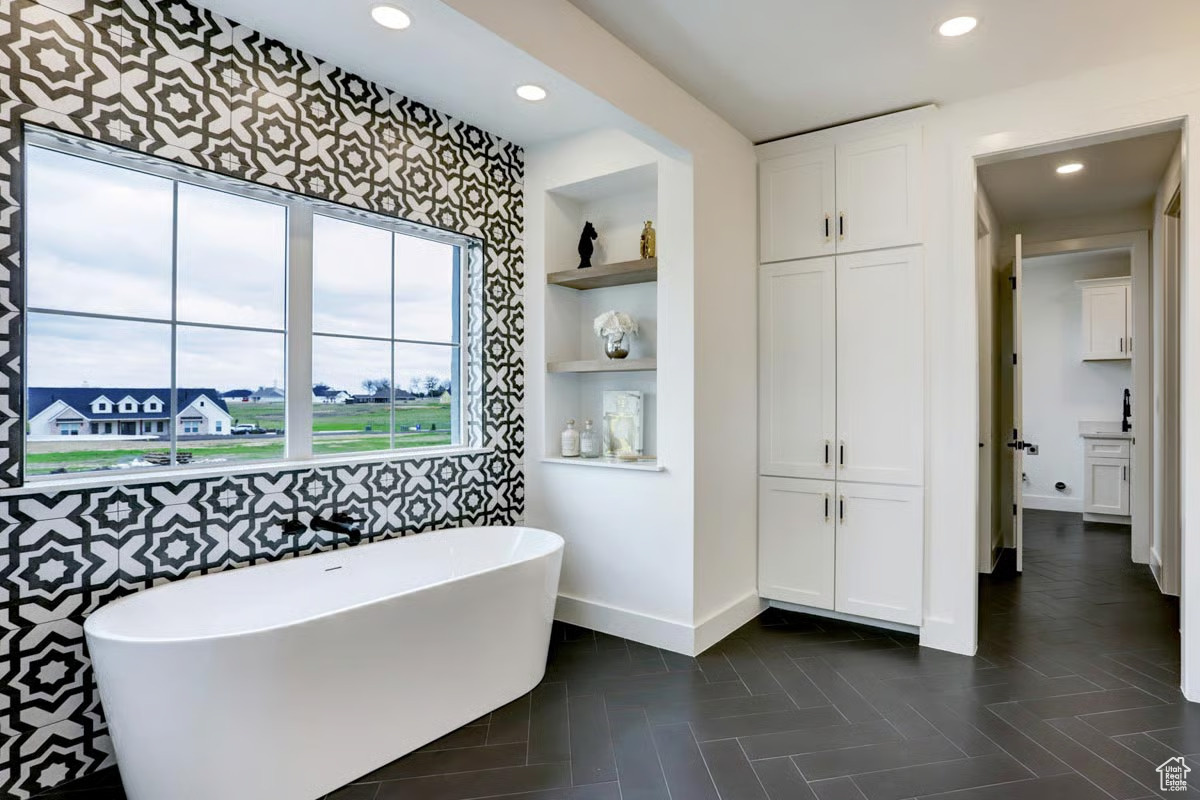 EAGLE HAVEN - Residential
