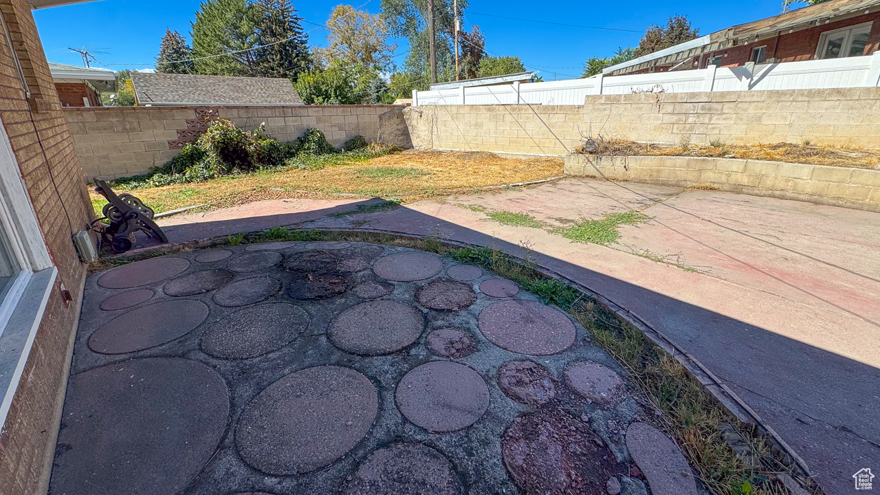 ALPINE GARDENS - Residential