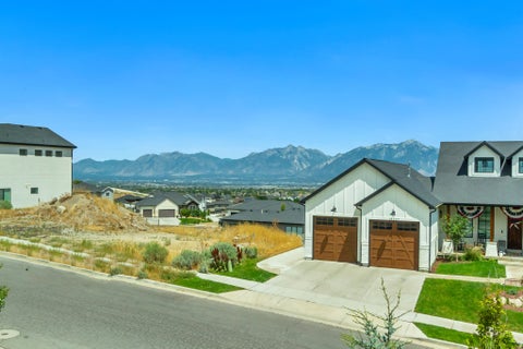 Tiny photo for 14224 S SUMMIT CREST LN, Herriman, UT 84096 (MLS # 2173311)