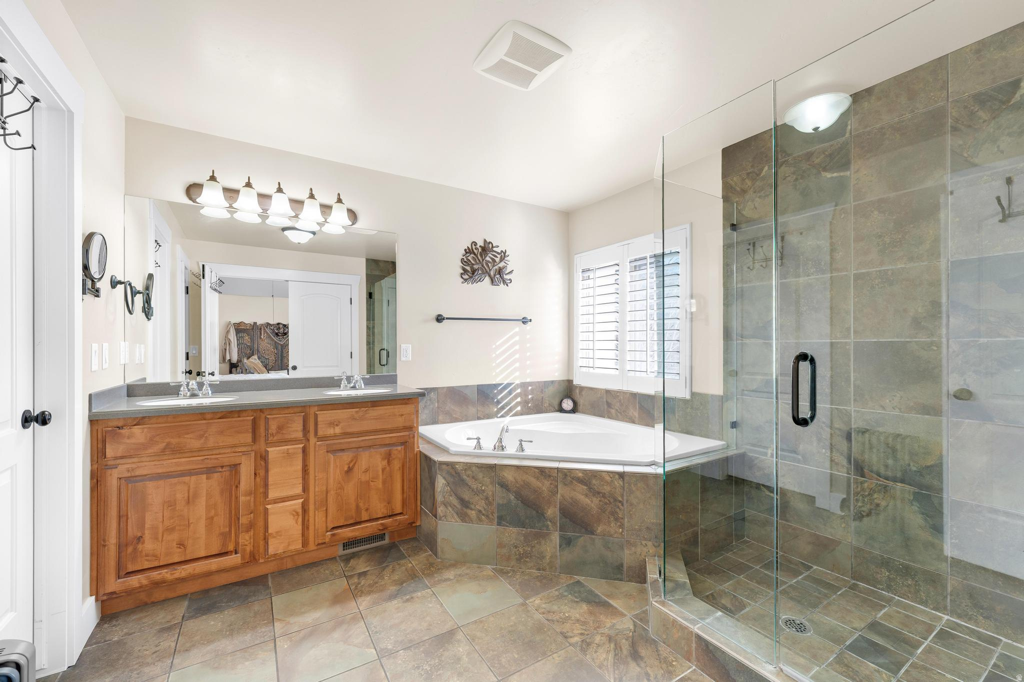 ARCHER GARDENS PHASE - Residential