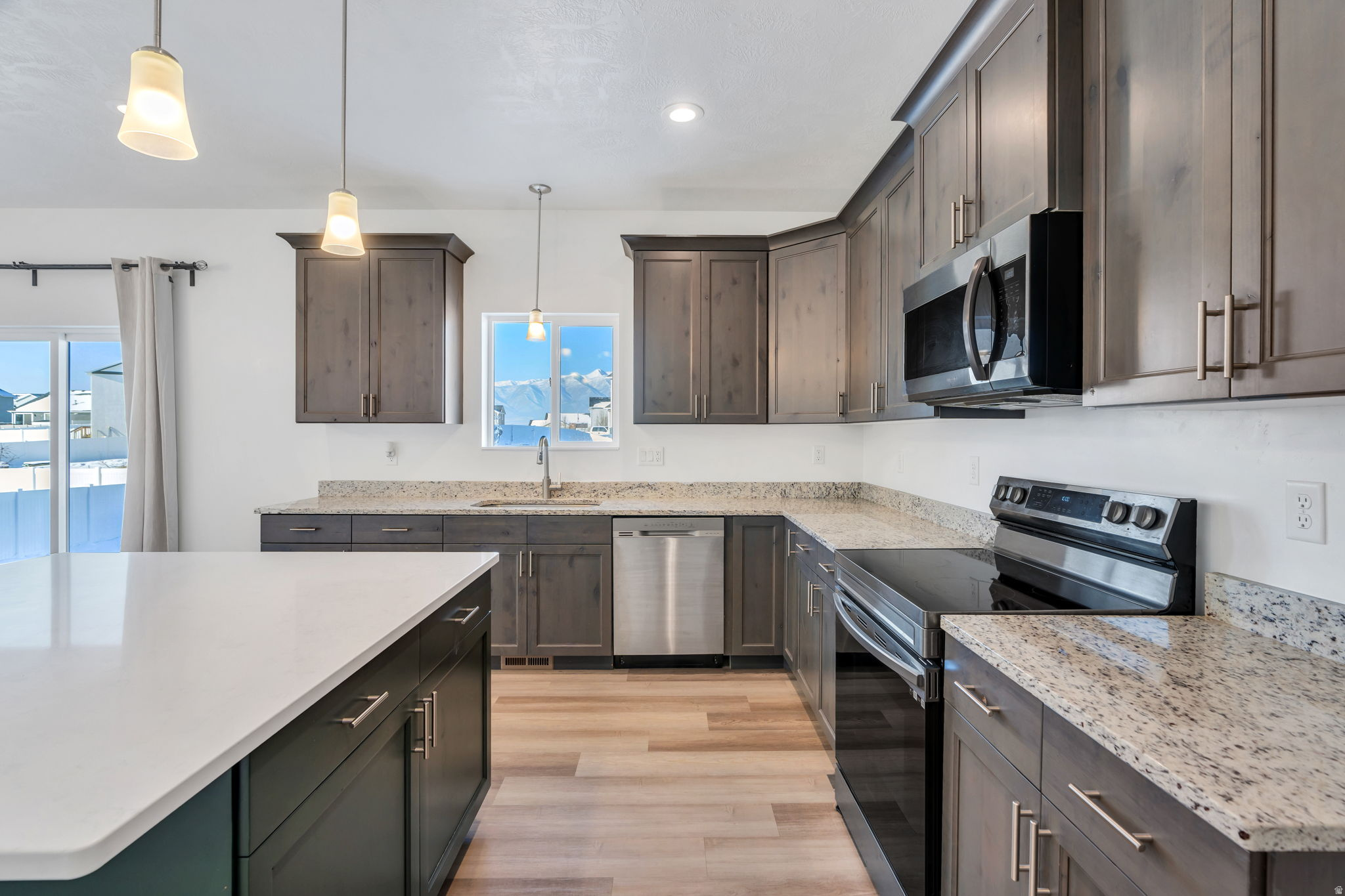 SUNSET RIDGE - Residential