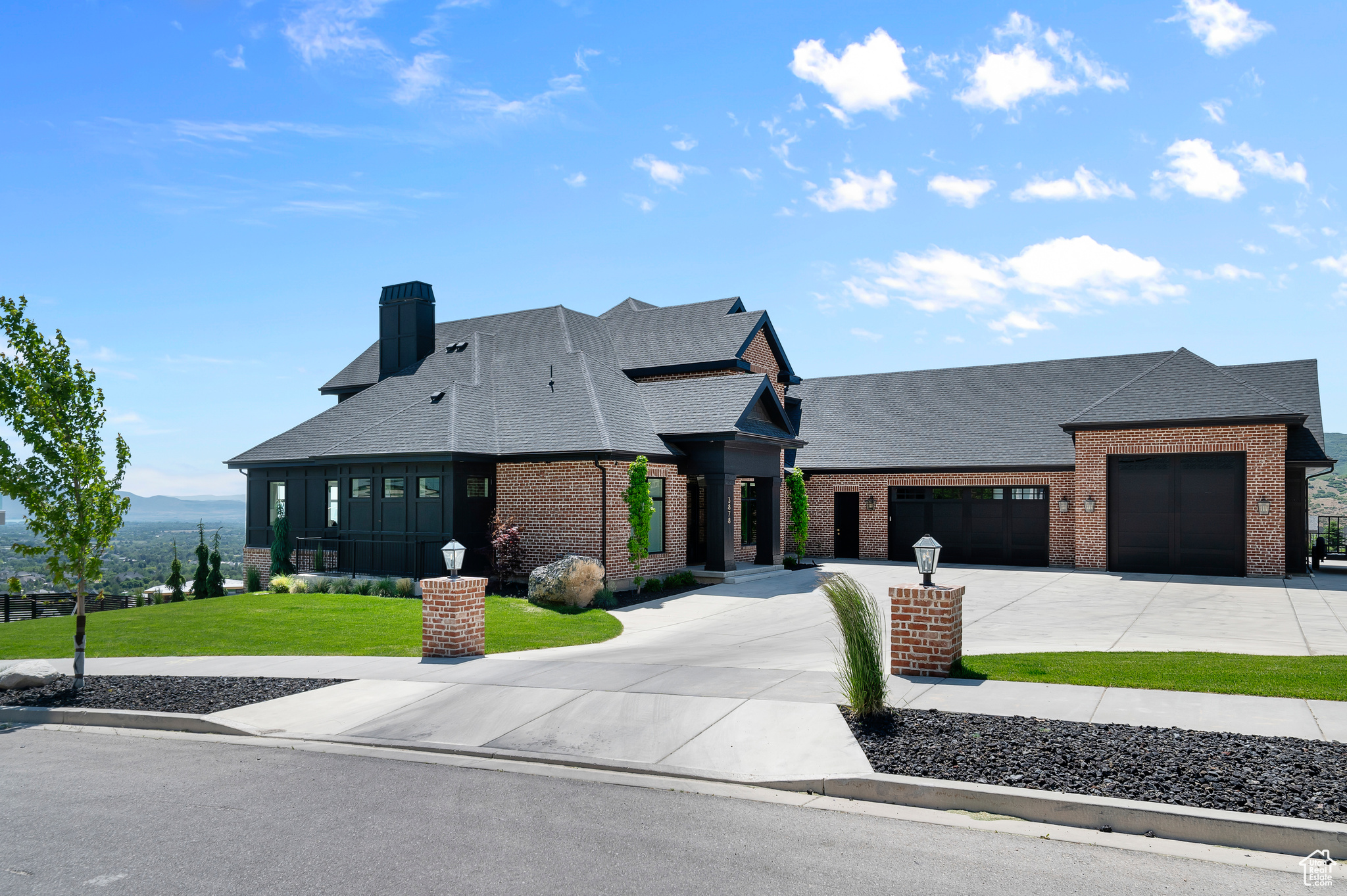 LAMBERT PARK ESTATES - Residential