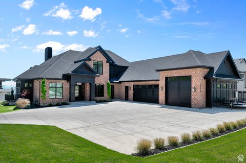 Photo of 3878 W OAK HILL DR, Alpine, UT 84004 (MLS # 2071693)