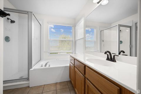 Tiny photo for 1746 S 300 E, Kaysville, UT 84037 (MLS # 2116841)