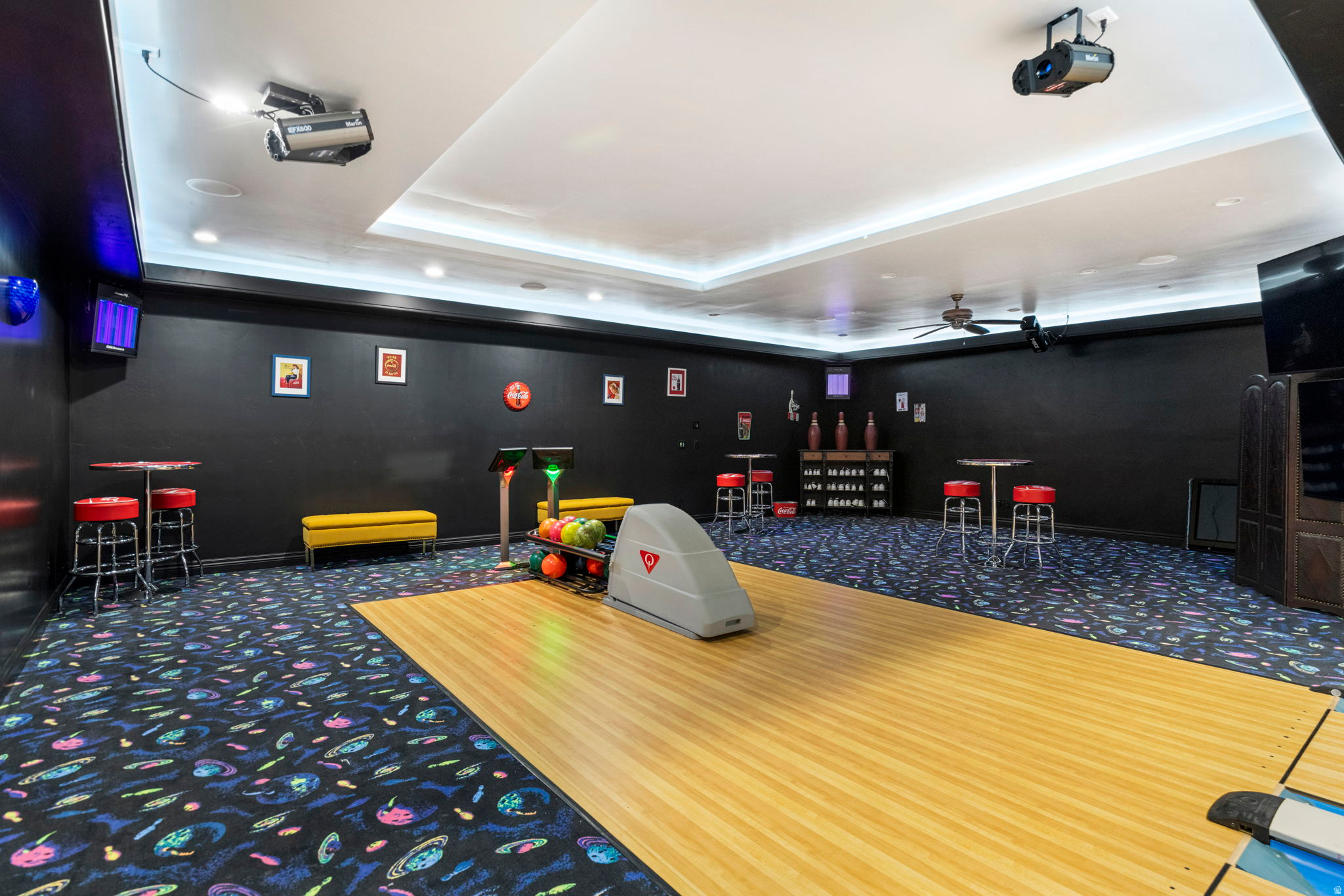 WESTGATE HILLS PH 1 - Residential