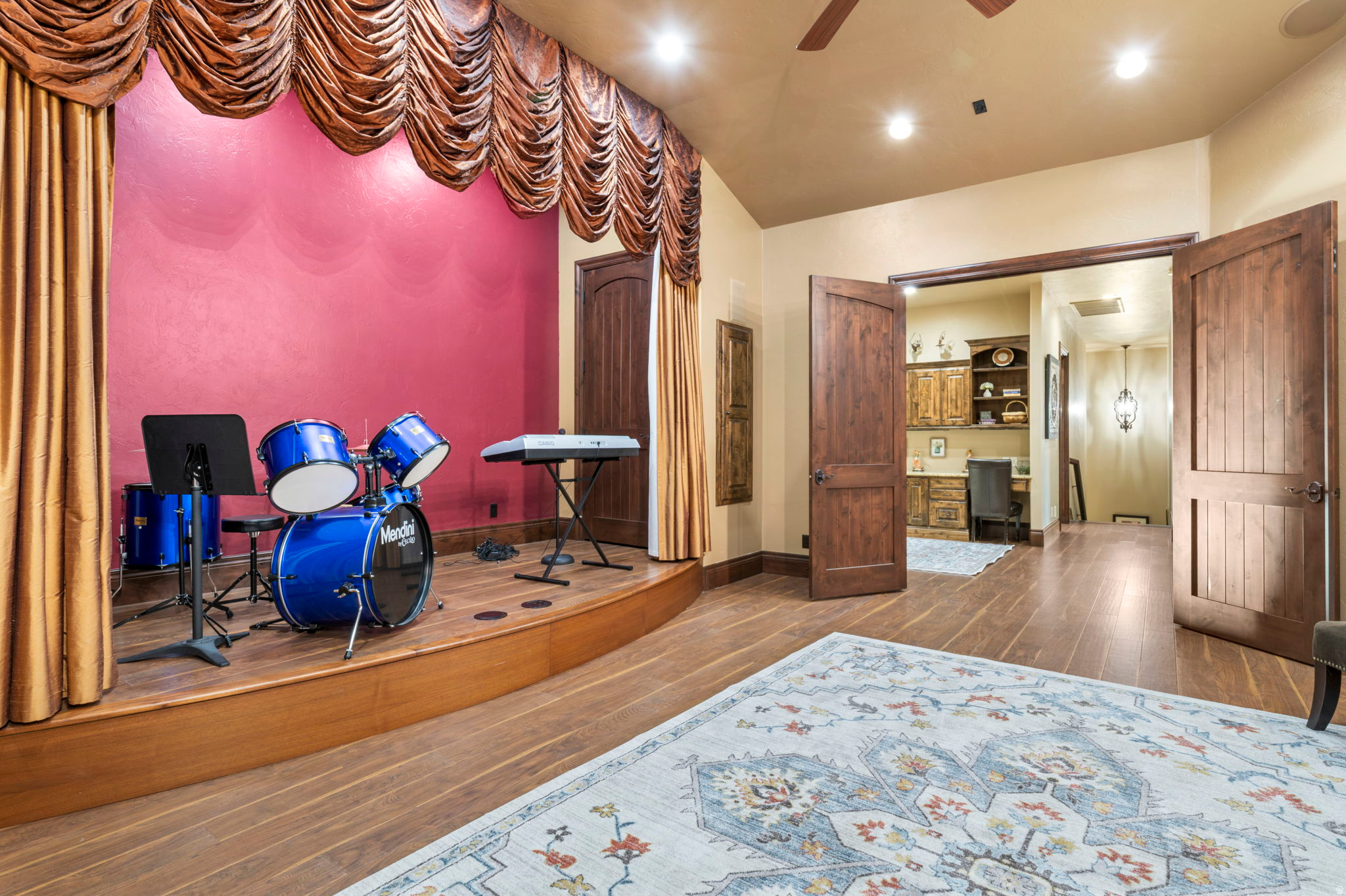 WESTGATE HILLS PH 1 - Residential