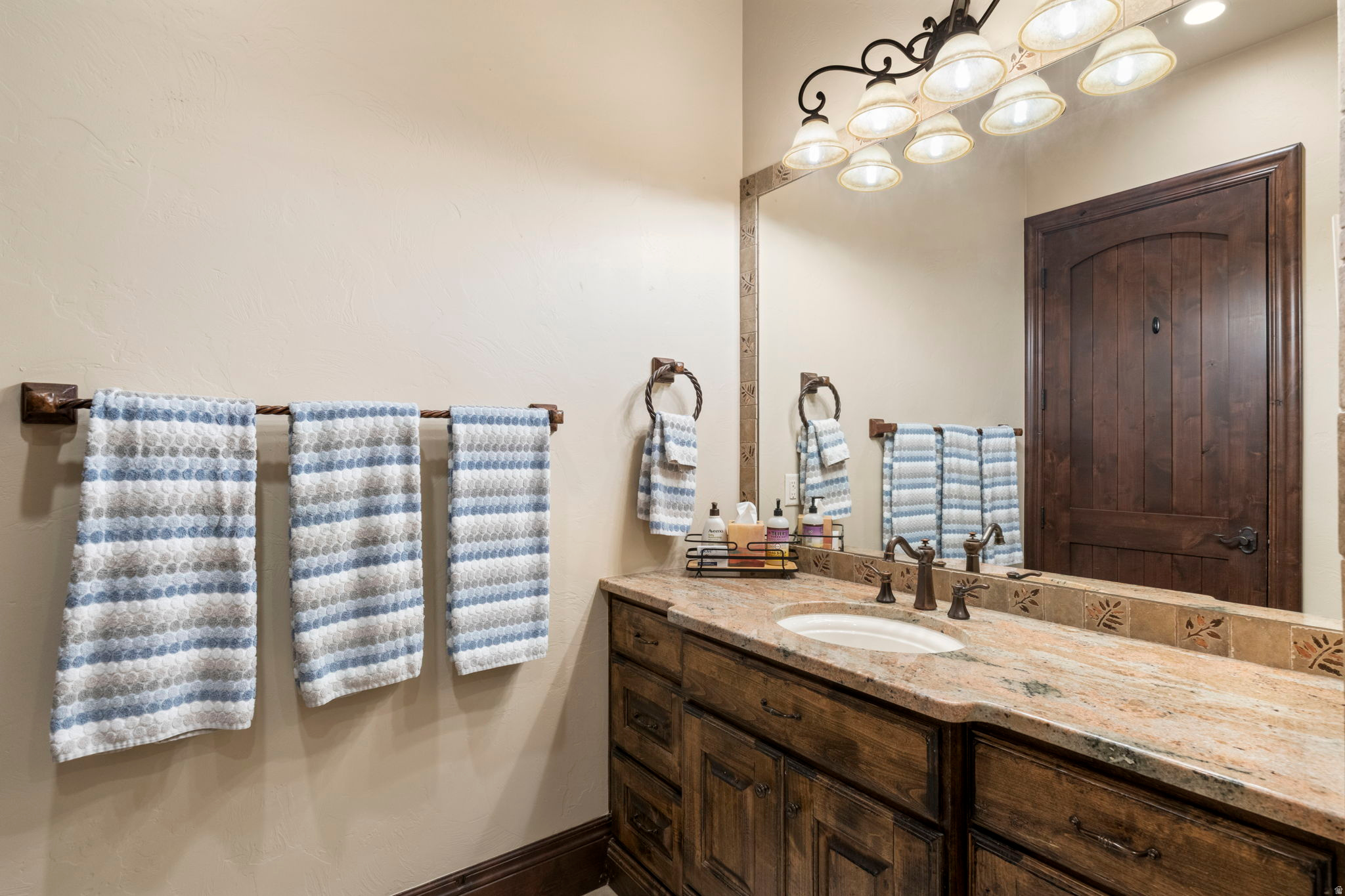 WESTGATE HILLS PH 1 - Residential