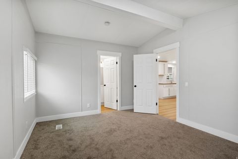 Tiny photo for 562 LANCELOT DR #60, North Salt Lake, UT 84054 (MLS # 2137057)