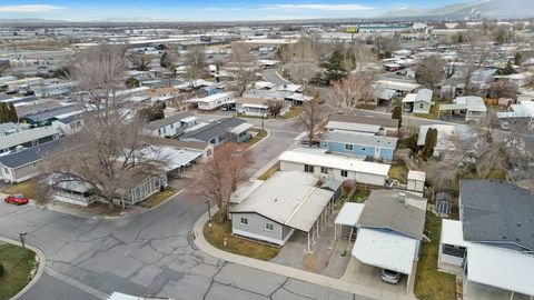 Tiny photo for 562 LANCELOT DR #60, North Salt Lake, UT 84054 (MLS # 2137057)