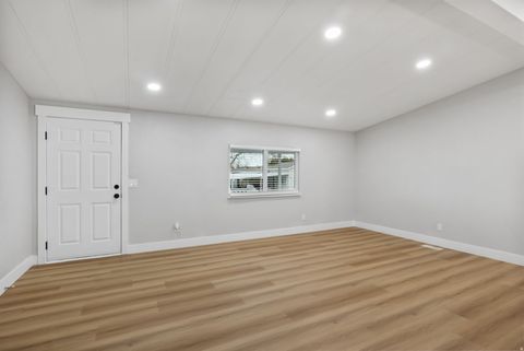 Tiny photo for 562 LANCELOT DR #60, North Salt Lake, UT 84054 (MLS # 2137057)