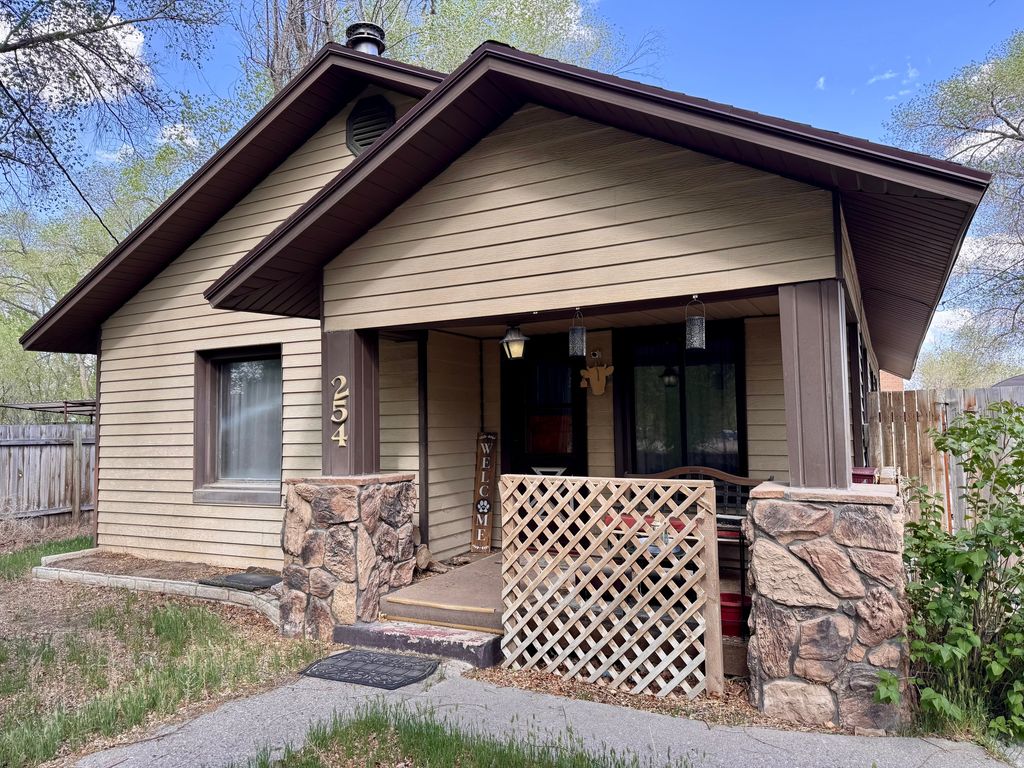 Photo of 254 N 100 E, Hinckley, UT 84635 (MLS # 2153464)