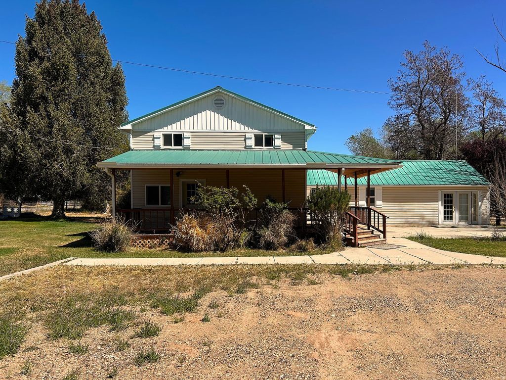 Photo of 280 N 300 E, Escalante, UT 84726 (MLS # 2157657)