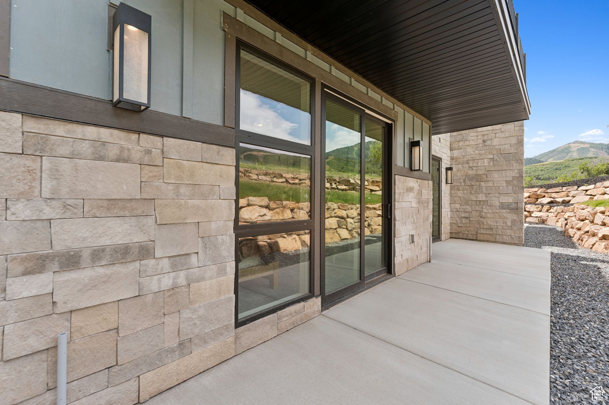 Heber City, Utah 84032, United States, 5 Bedrooms Bedrooms, ,5 BathroomsBathrooms,Residential,Active,110960