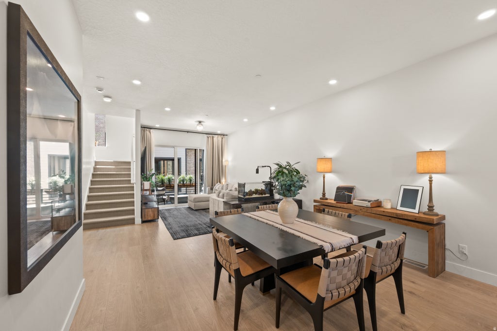 Photo of 4934 S BEVERLY CT E, Holladay, UT 84117 (MLS # 2184572)