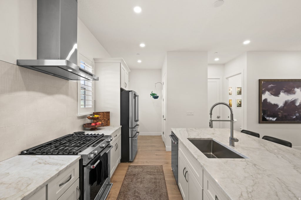 Photo of 4934 S BEVERLY CT E, Holladay, UT 84117 (MLS # 2184572)