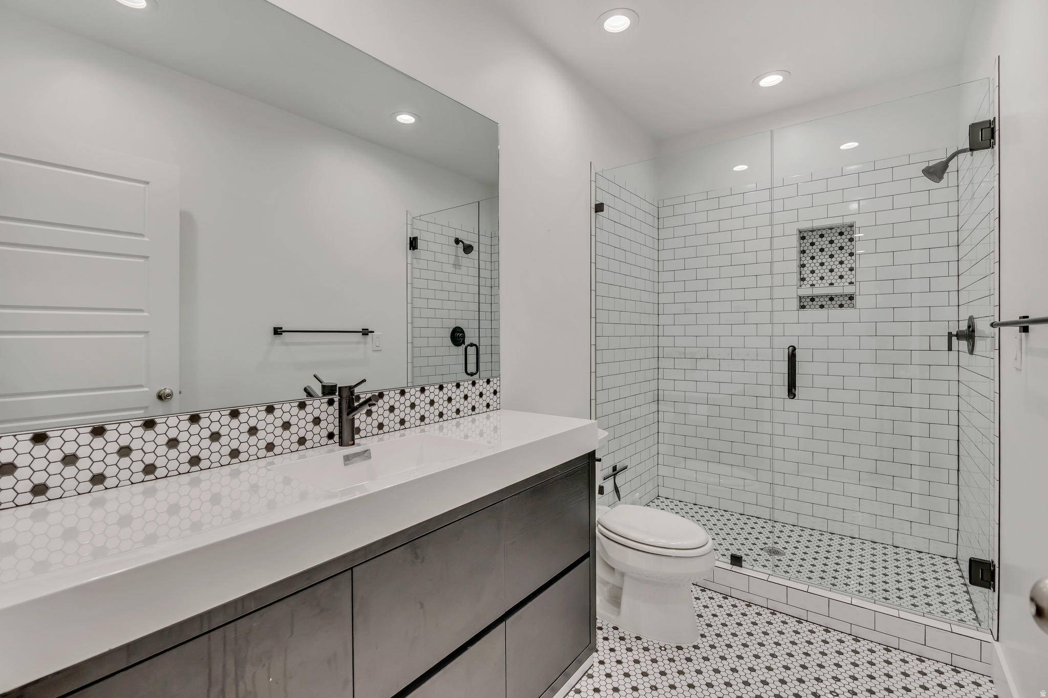 FARMINGTON HOLLOW106 - Residential