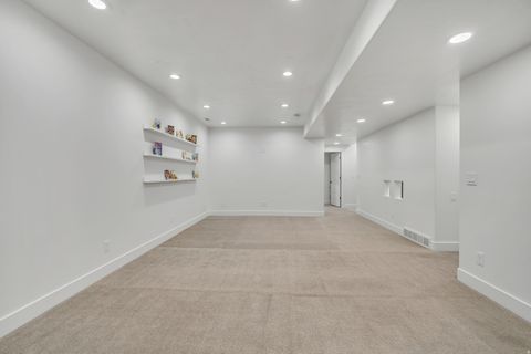 Tiny photo for 1892 N FROST DR, Farmington, UT 84025 (MLS # 2143541)