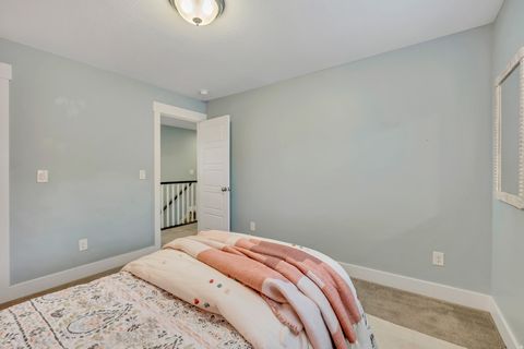 Tiny photo for 1892 N FROST DR, Farmington, UT 84025 (MLS # 2143541)