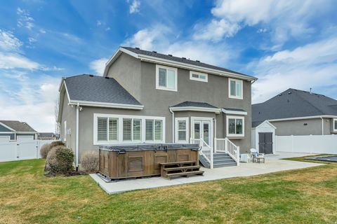 Tiny photo for 1892 N FROST DR, Farmington, UT 84025 (MLS # 2143541)