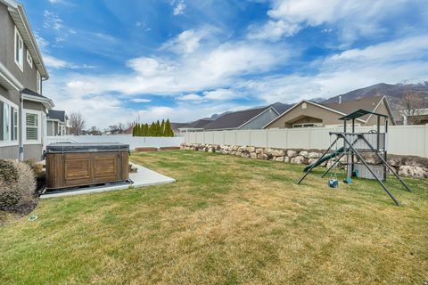 Tiny photo for 1892 N FROST DR, Farmington, UT 84025 (MLS # 2143541)