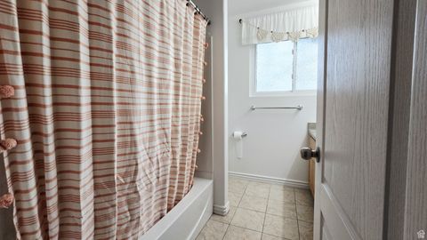 Tiny photo for 1767 W COUNTRY BEND RD N, Farmington, UT 84025 (MLS # 2118762)