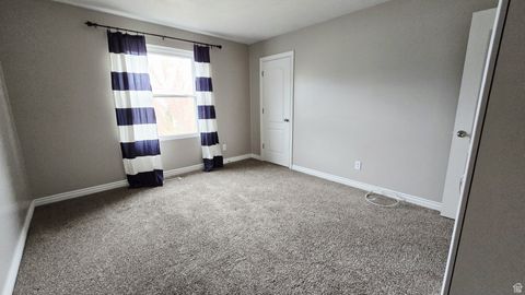 Tiny photo for 1767 W COUNTRY BEND RD N, Farmington, UT 84025 (MLS # 2118762)