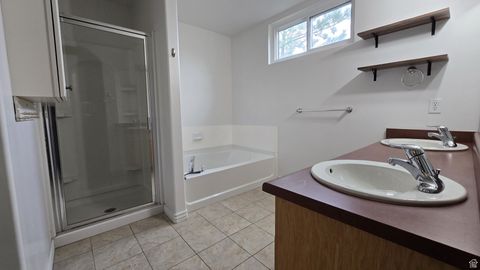 Tiny photo for 1767 W COUNTRY BEND RD N, Farmington, UT 84025 (MLS # 2118762)