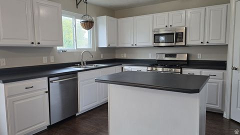 Tiny photo for 1767 W COUNTRY BEND RD N, Farmington, UT 84025 (MLS # 2118762)