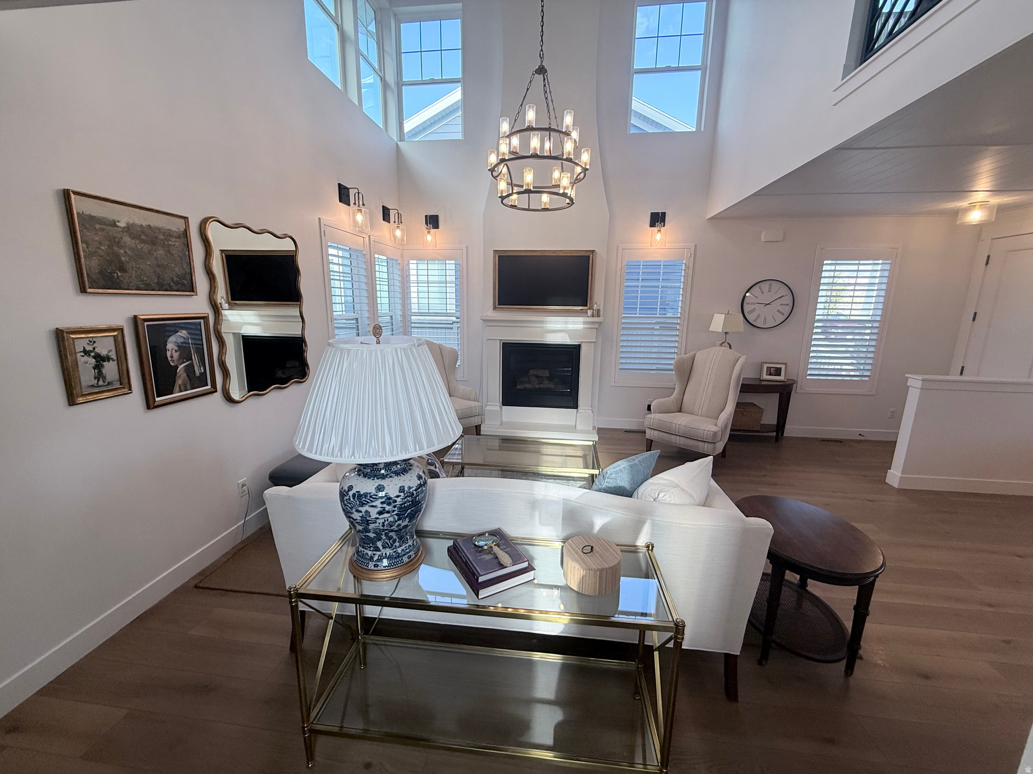 DAYBREAK - Residential