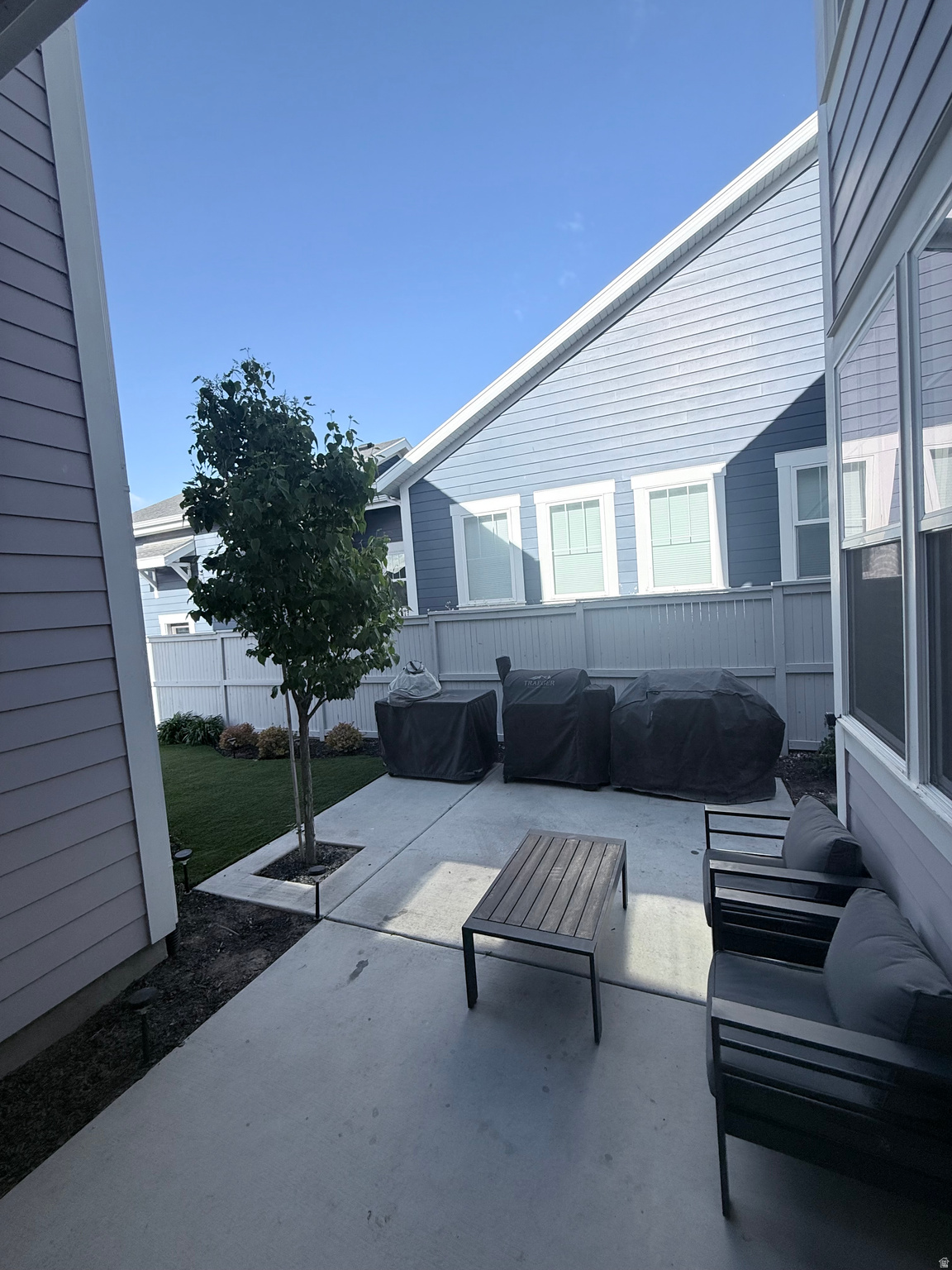 DAYBREAK - Residential