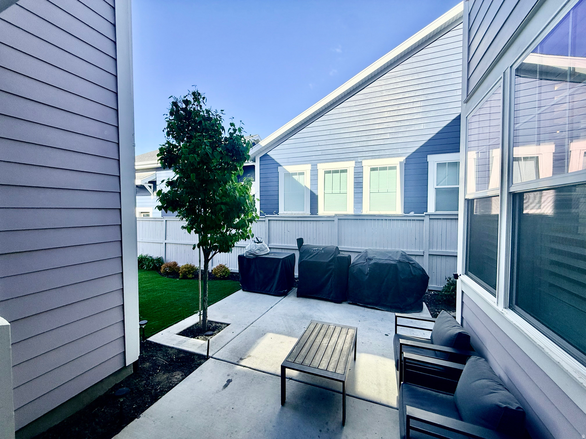 DAYBREAK - Residential