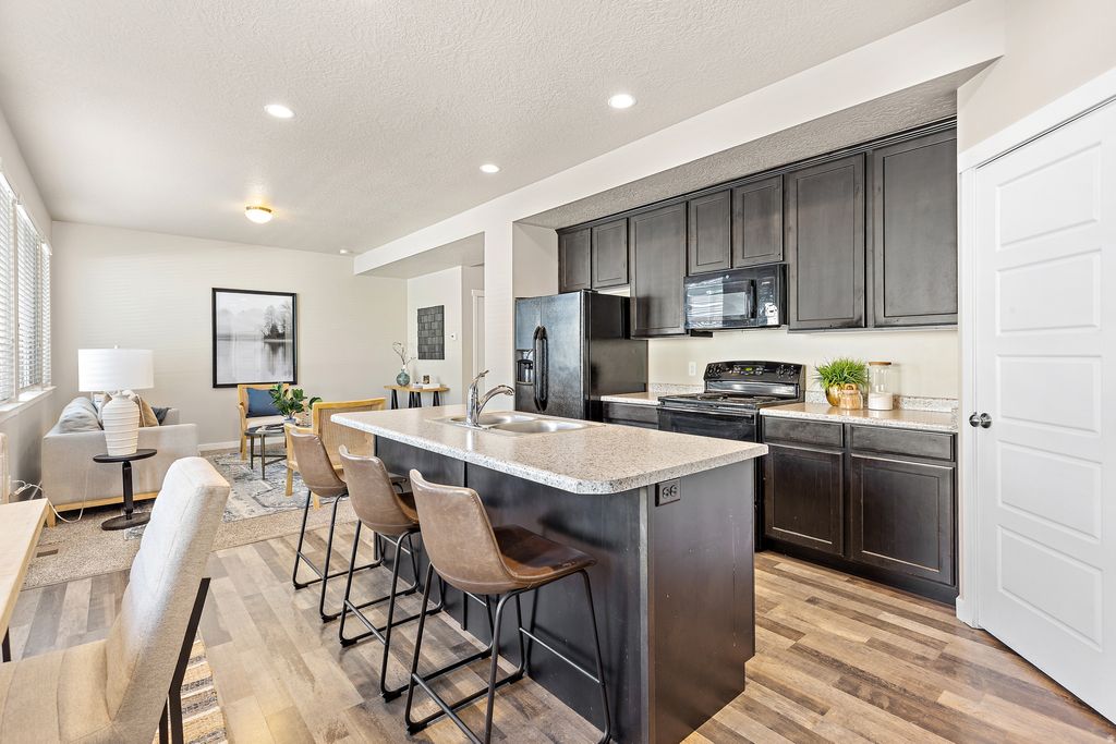 Photo of 484 W GREEN WAY, American Fork, UT 84003 (MLS # 2157251)
