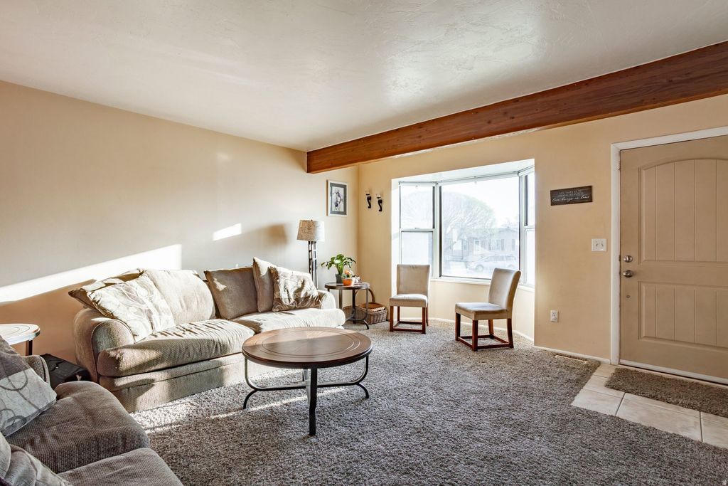 Photo of 4986 S HENSLEY CIR, Taylorsville, UT 84129 (MLS # 2143095)