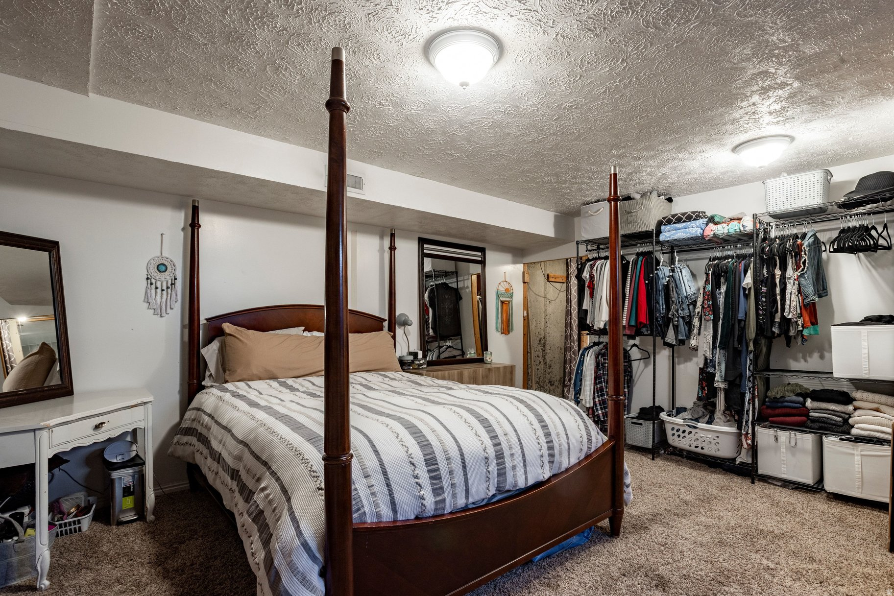 THOMAS ESTATES #4 - Residential