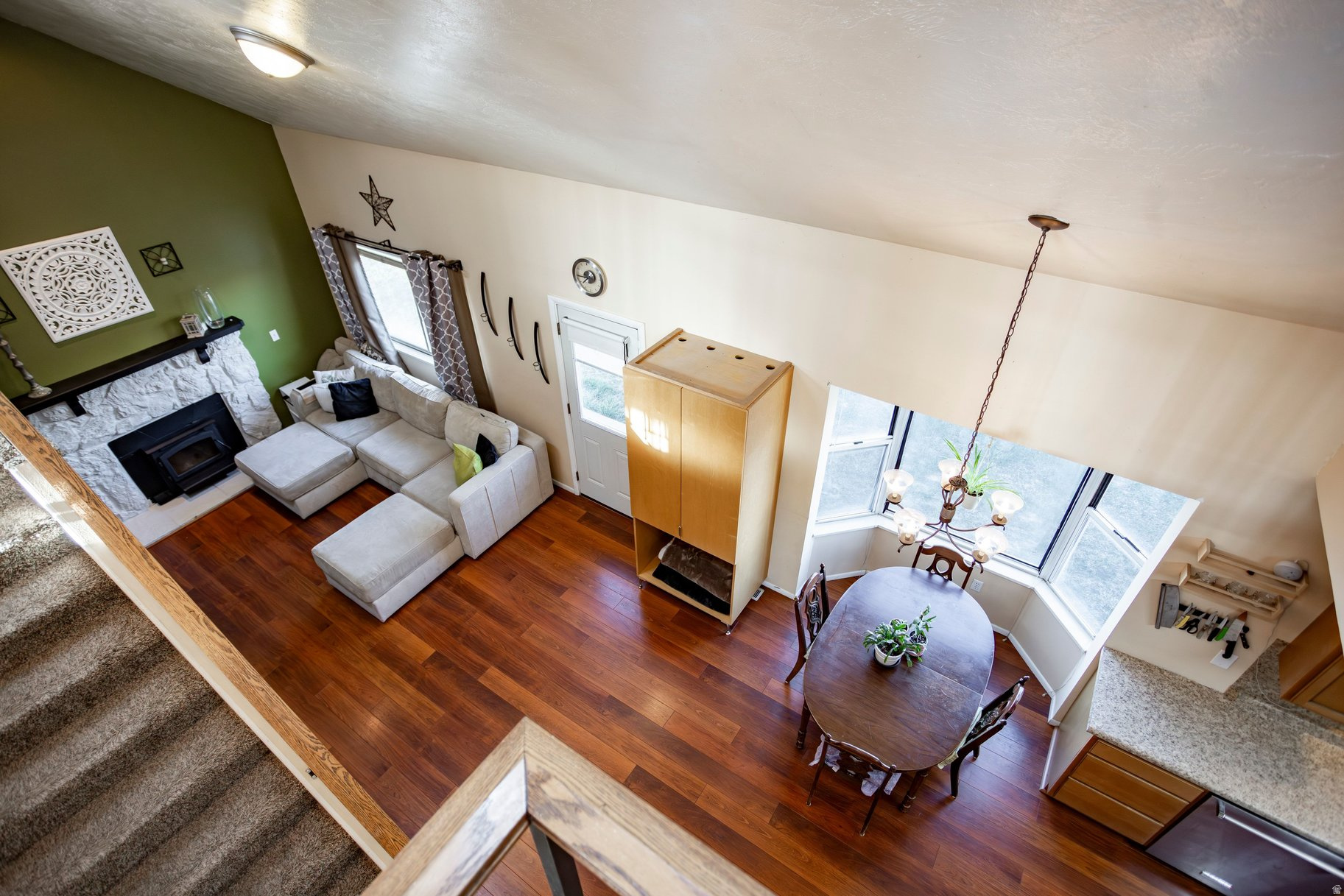 THOMAS ESTATES #4 - Residential