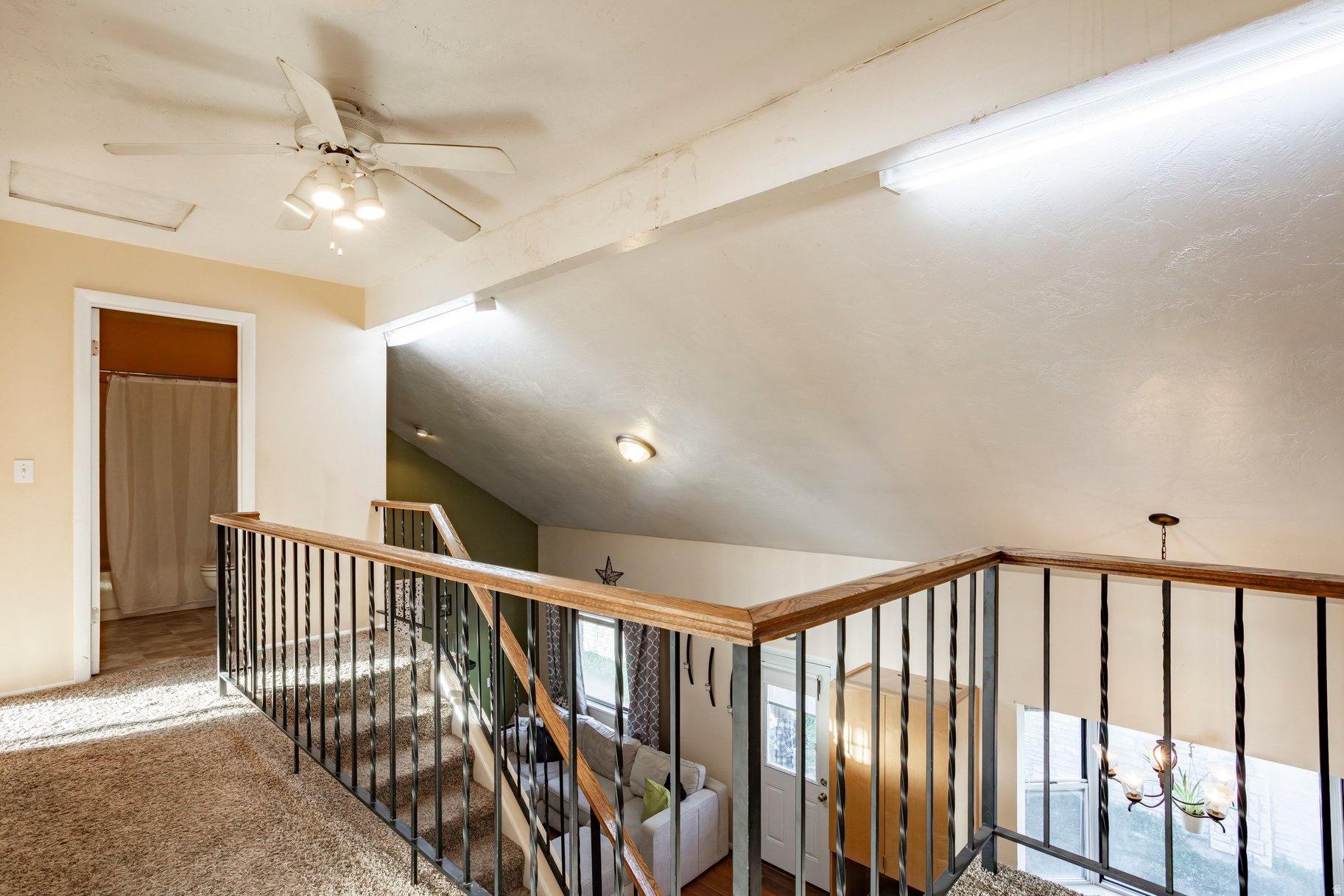 THOMAS ESTATES #4 - Residential